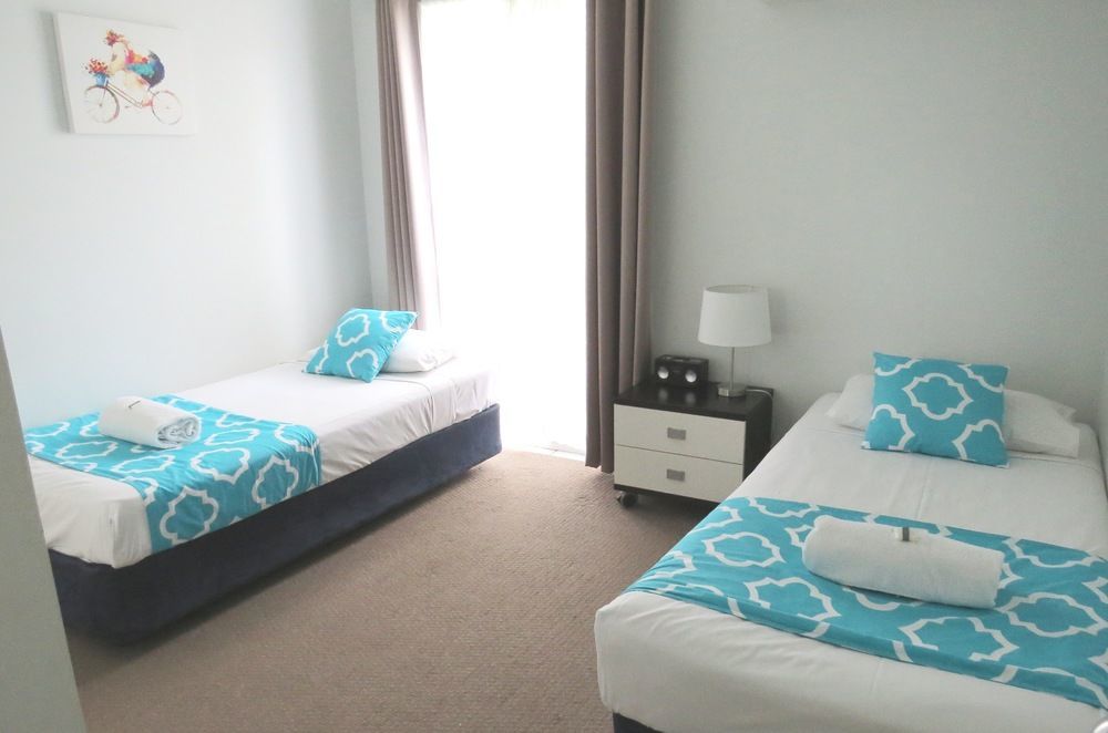 מקיי The Shores Holiday Apartments מראה חיצוני תמונה