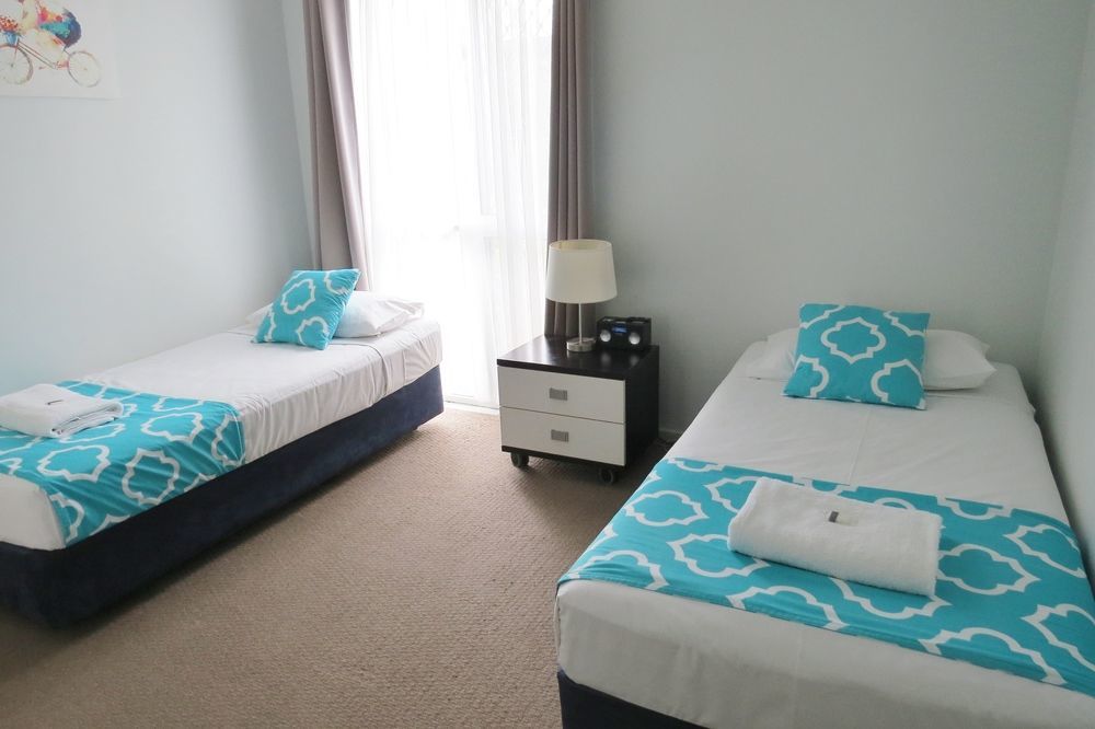 מקיי The Shores Holiday Apartments מראה חיצוני תמונה