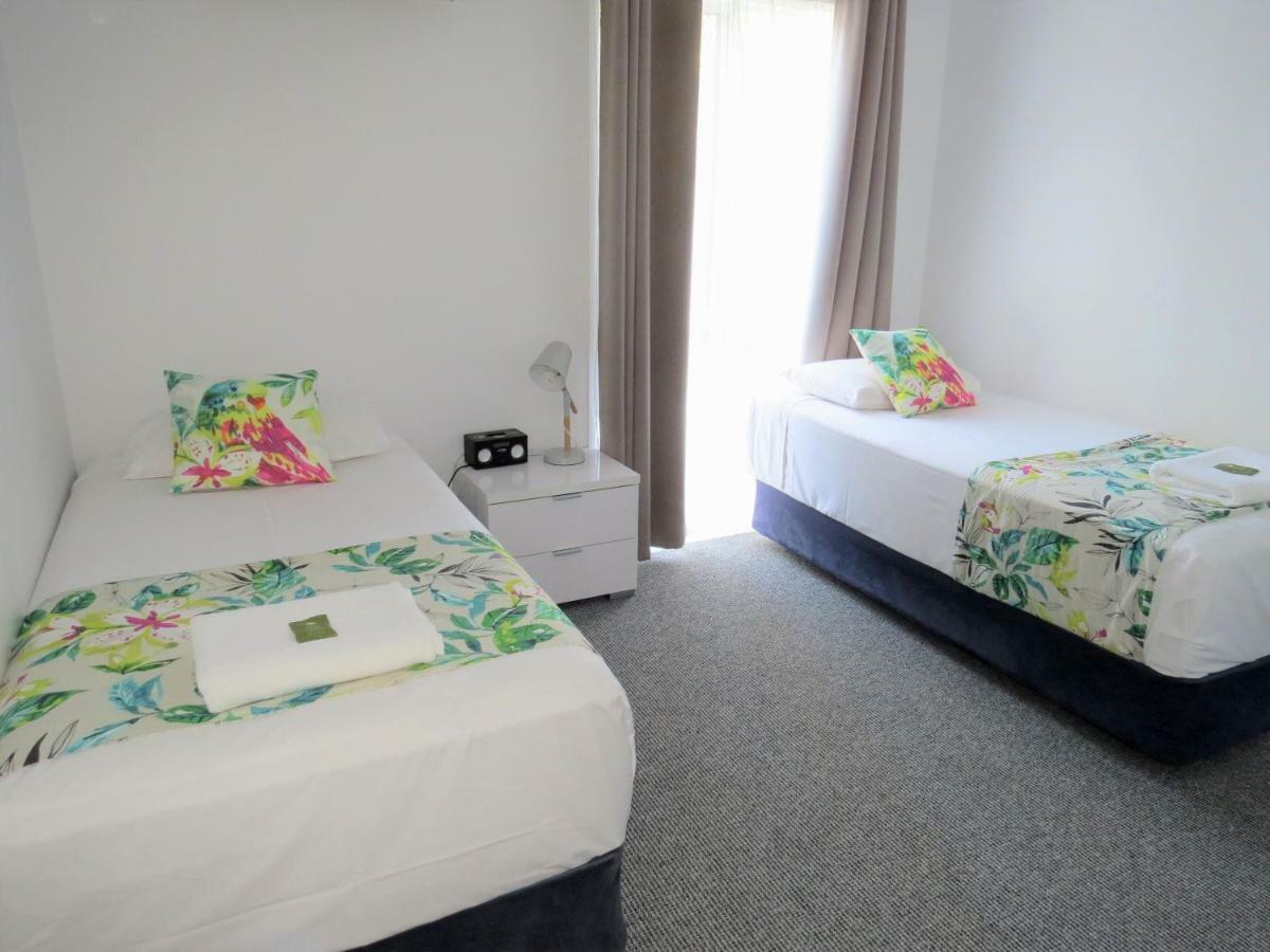 מקיי The Shores Holiday Apartments מראה חיצוני תמונה
